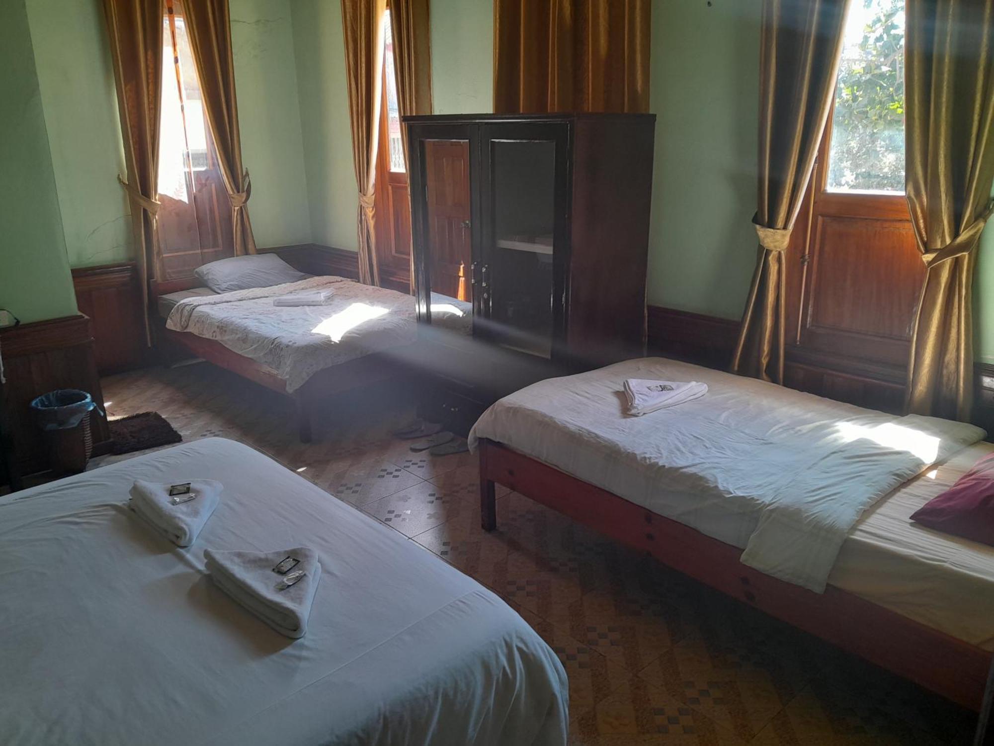 Pukyo Bed And Breakfast Belgian Lao Ban Nangoy Oda fotoğraf